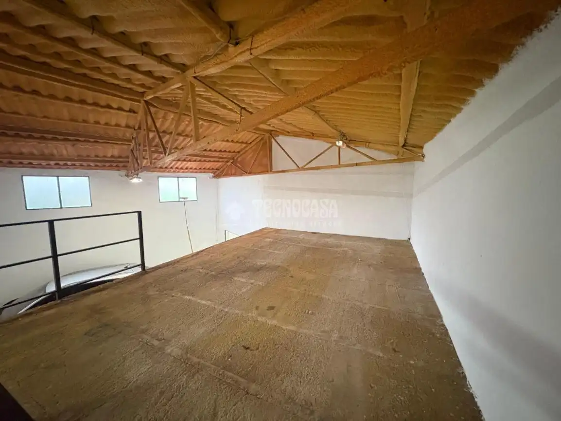 Local comercial en venda a Andújar