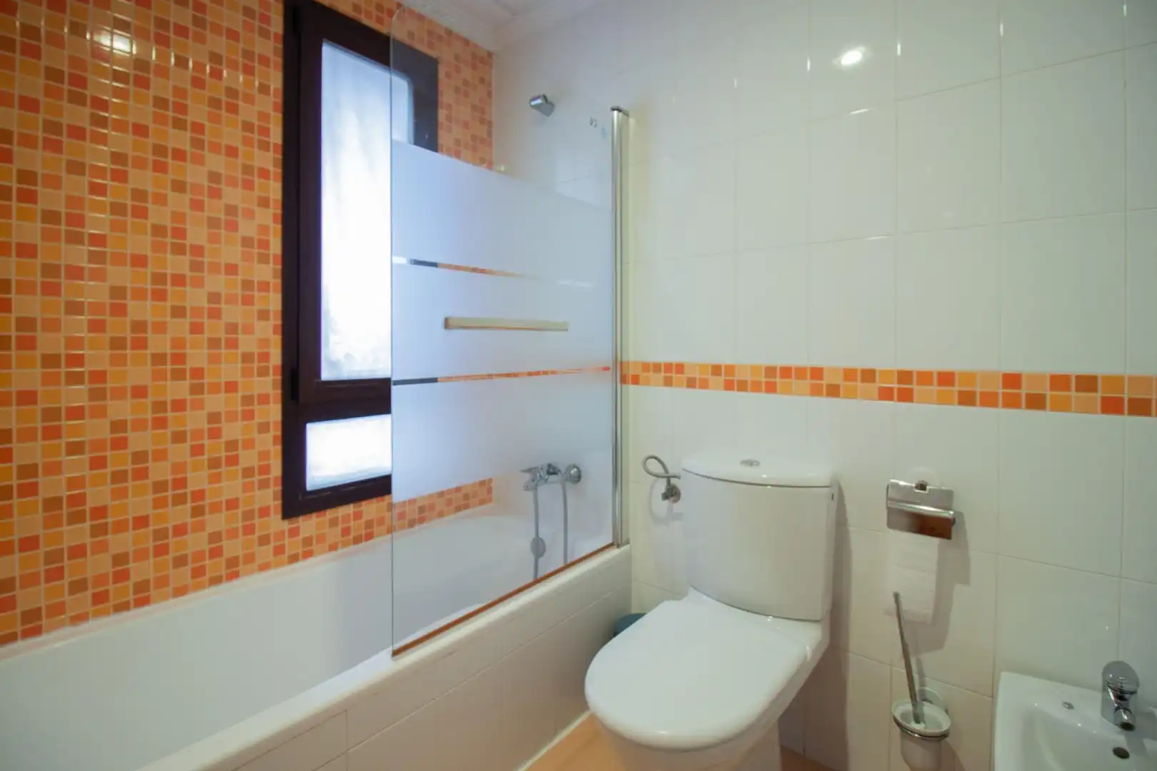 Bany de Casa o xalet de lloguer en Palomares del Río, Sevilla