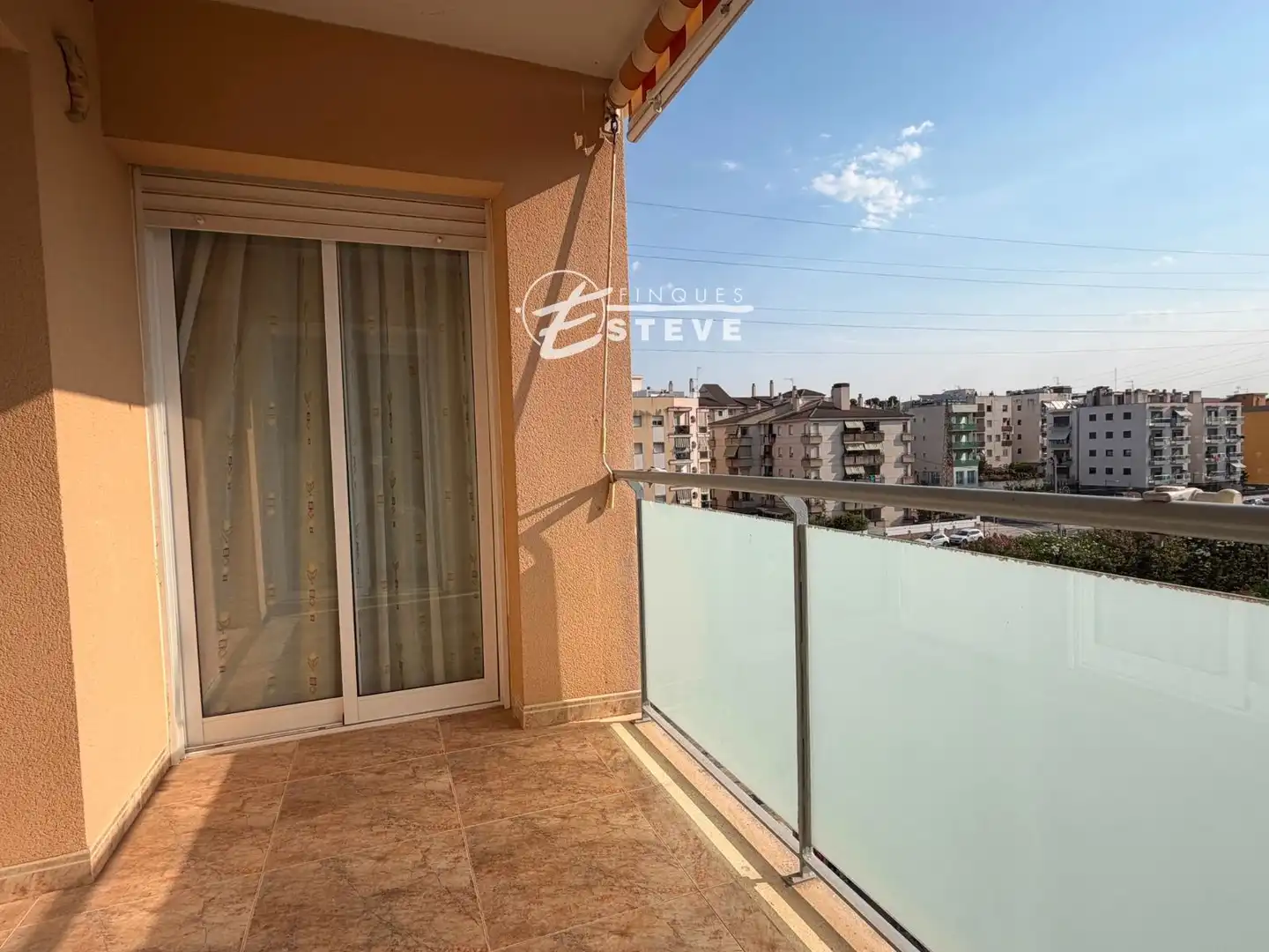 Terrasse von Dachboden zum Verkauf in Calafell mit Klimaanlage, Heizung und Terrasse