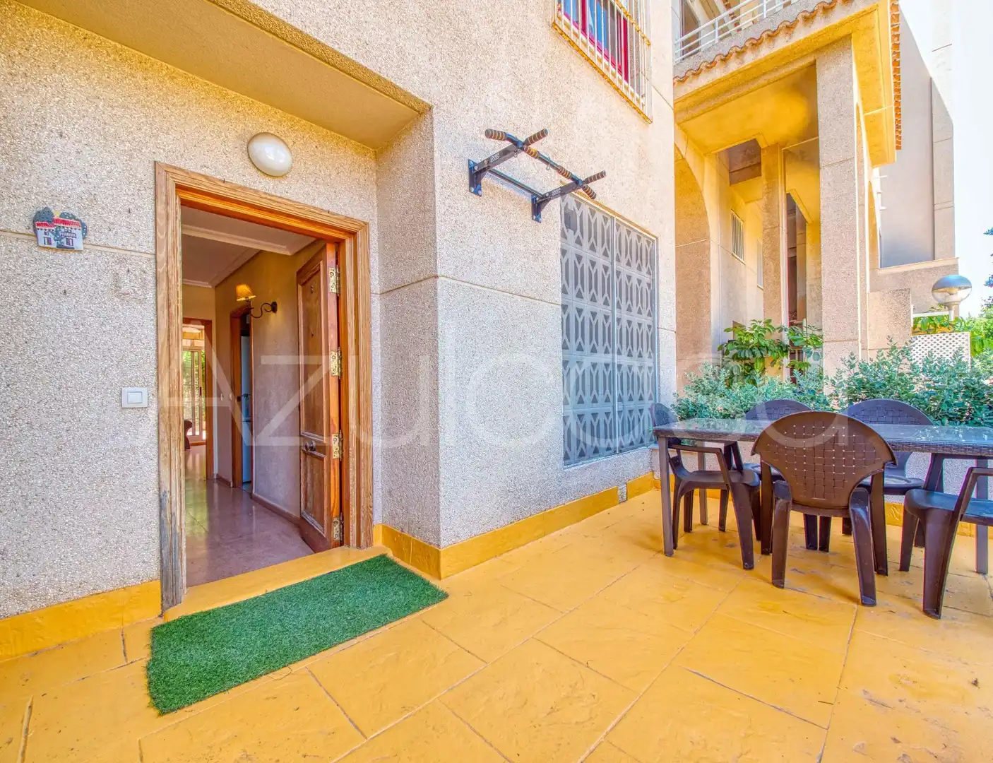 Terrasse von Maisonette zum Verkauf in El Campello mit Klimaanlage, Abstellraum und Gemeinschaftspool