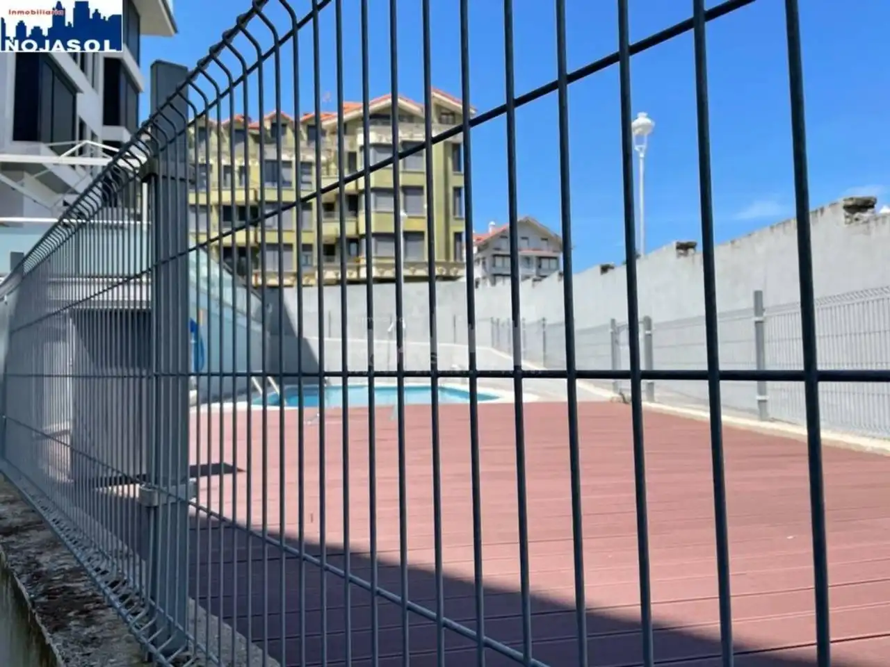 Schwimmbecken von Wohnung zur Miete in Noja mit Heizung, Privatgarten und Terrasse