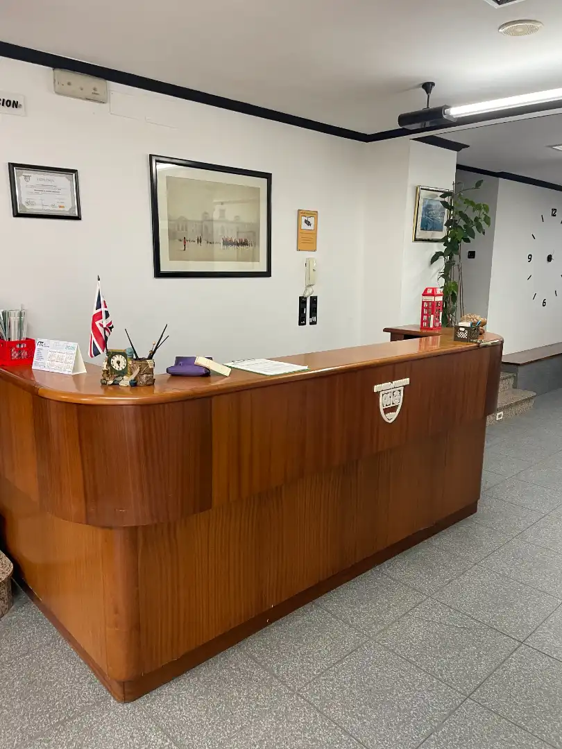 Local comercial en venda a Rúa de Jenaro de la Fuente, imagen 3