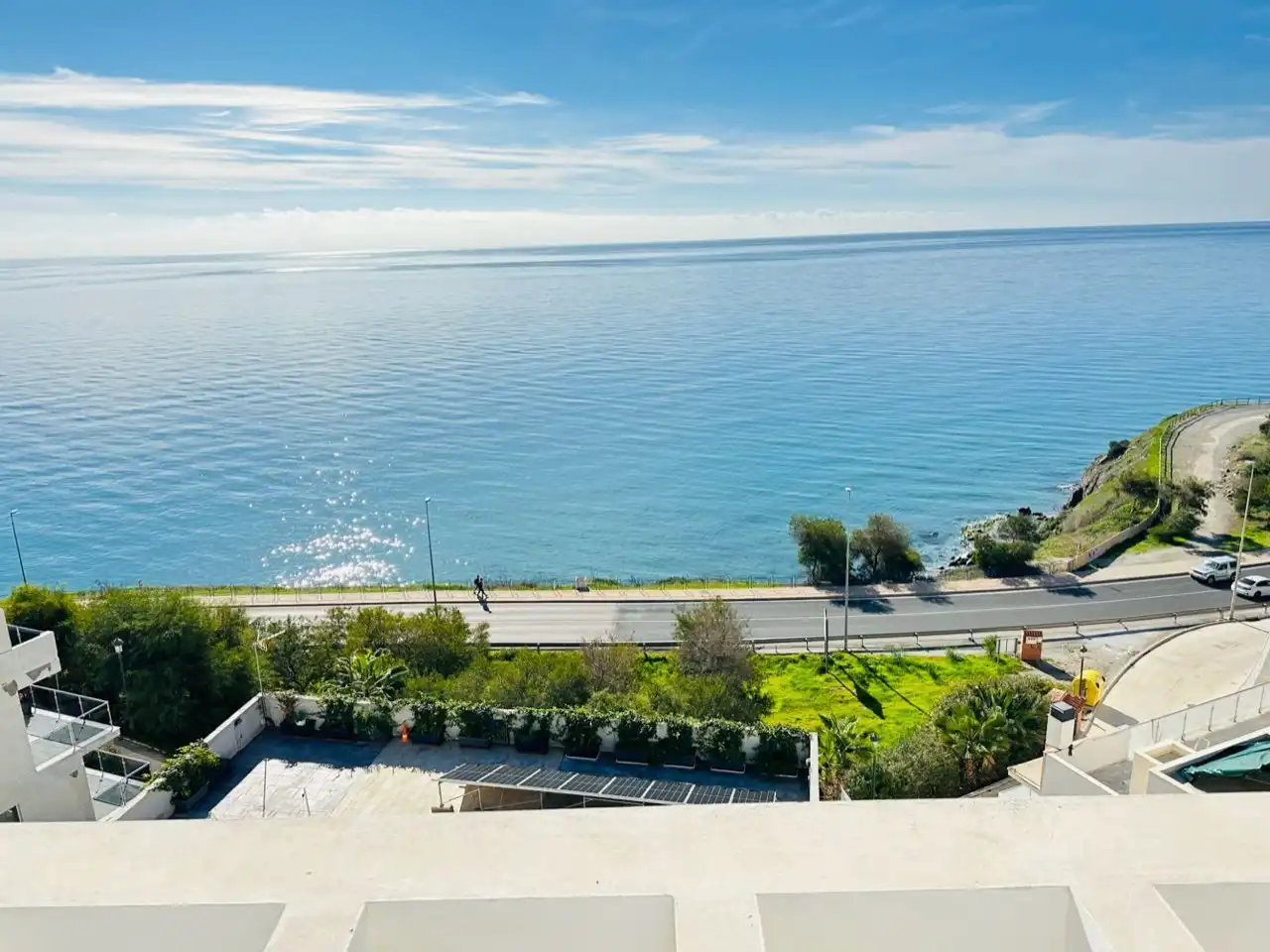 Vista exterior de Casa o xalet en venda en Nerja amb Aire condicionat, Jardí privat i Traster