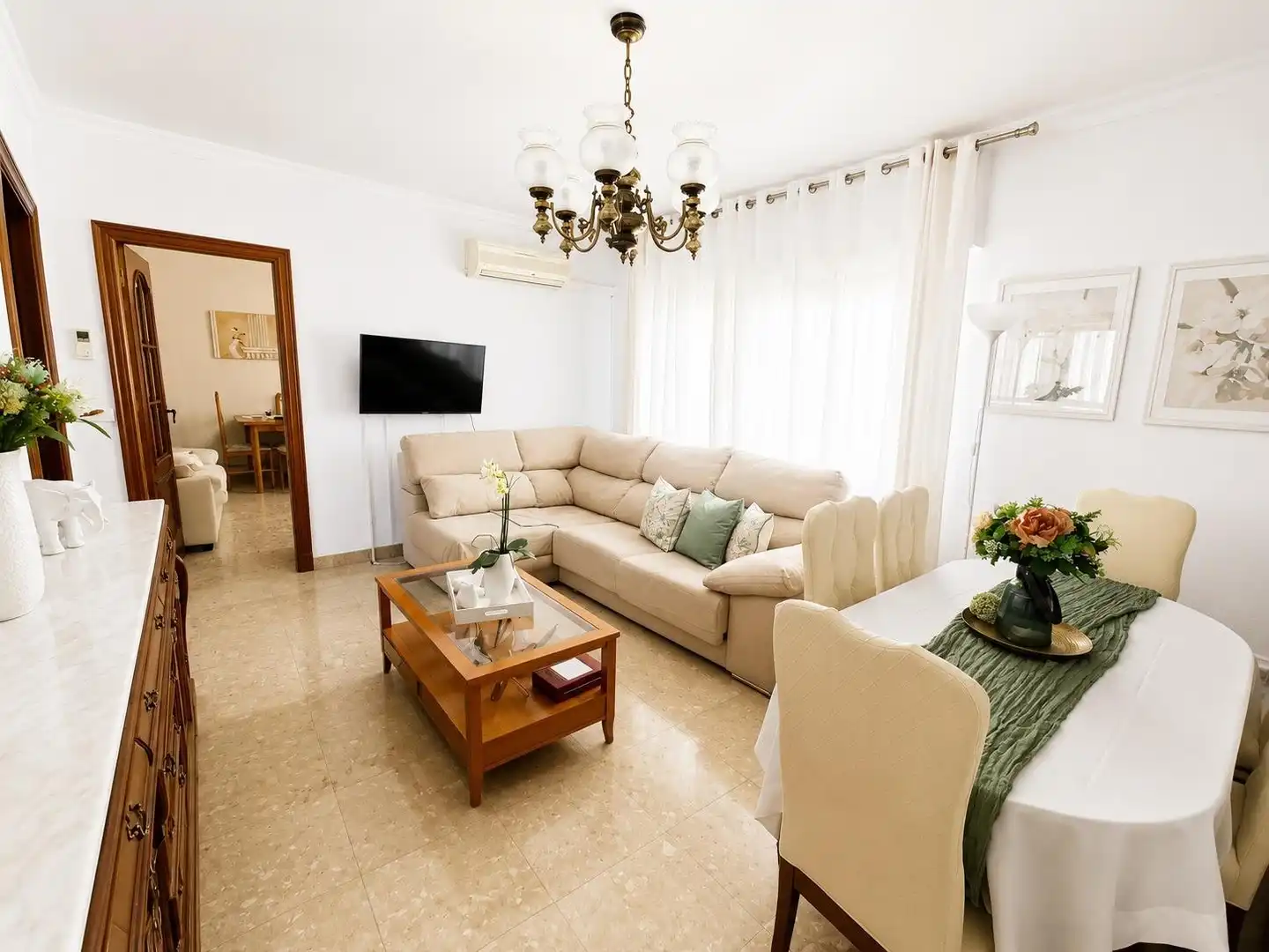 Sala de estar de Piso en venta en Cartagena con Aire acondicionado, Trastero y Amueblado