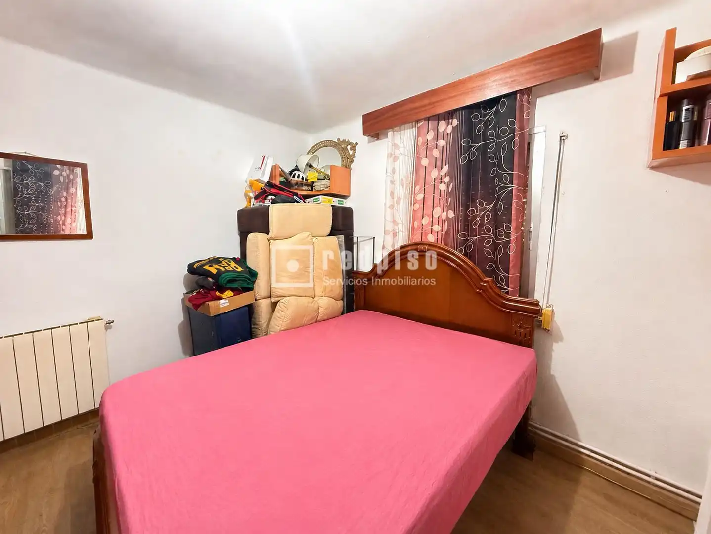 Dormitori de Apartament en venda en Guadalajara amb Calefacció