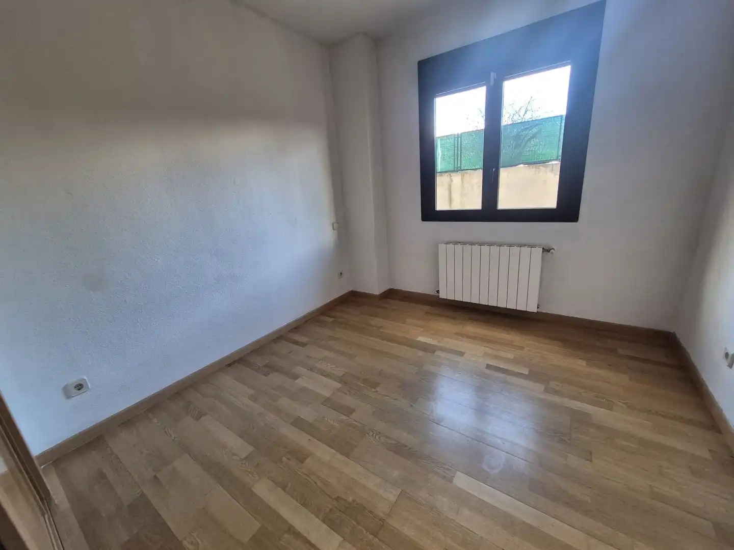 Habitación de Piso en venta en Ávila con Calefacción