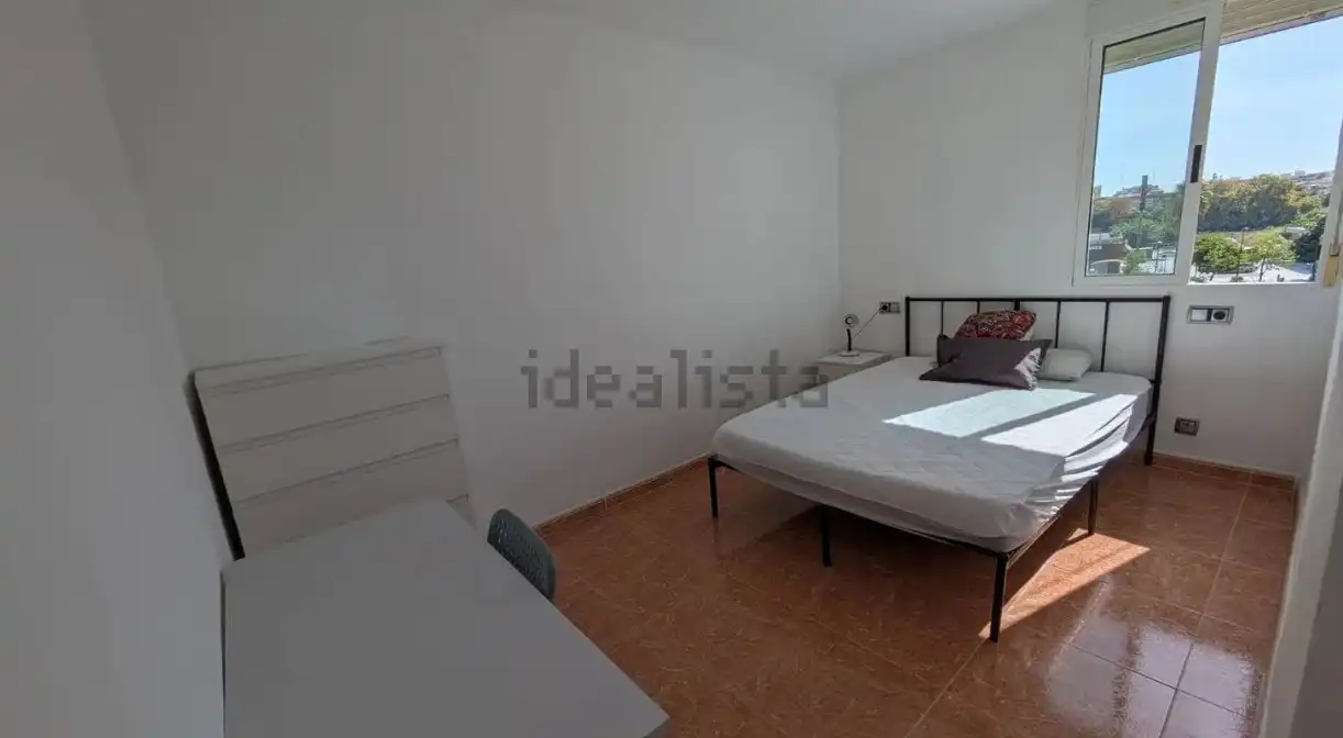 Bedroom of Flat for rent in Valencia  with Furnished, Oven and Washing machine