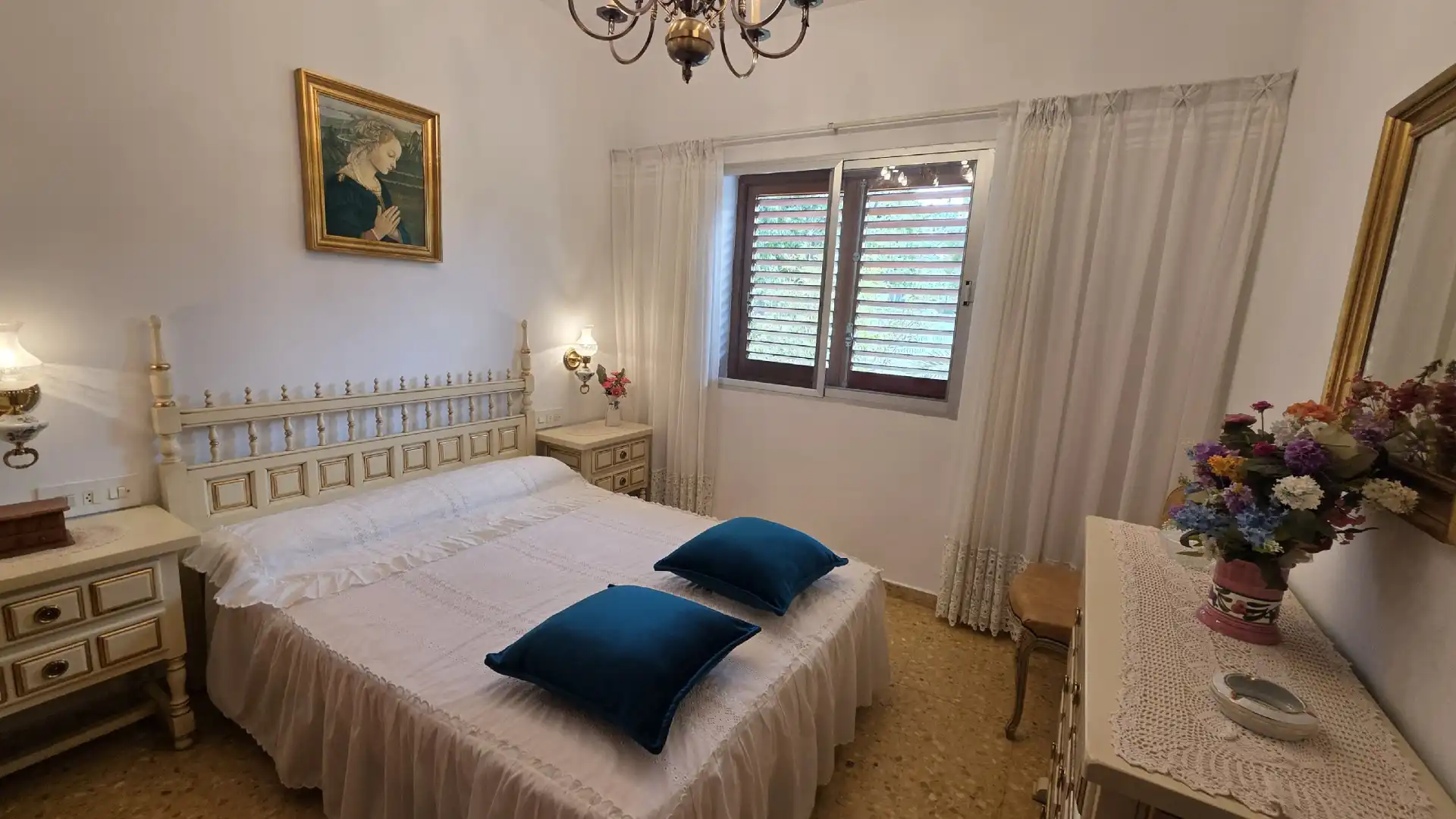 Dormitori de Casa o xalet en venda en Bétera amb Jardí privat, Terrassa i Traster