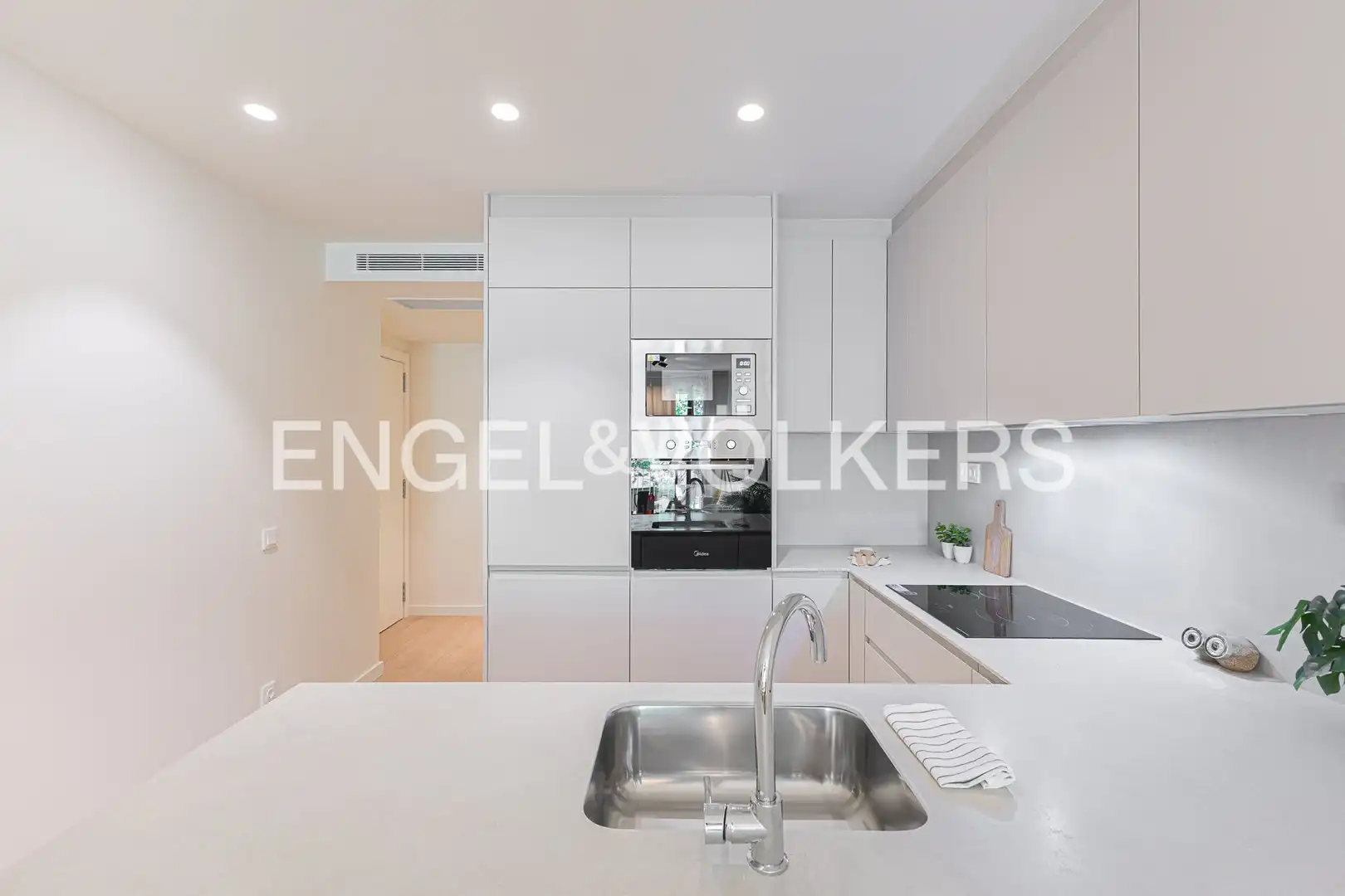 Kitchen of Flat for sale in Barcelona  with Air Conditioner, Heating and Parquet flooring