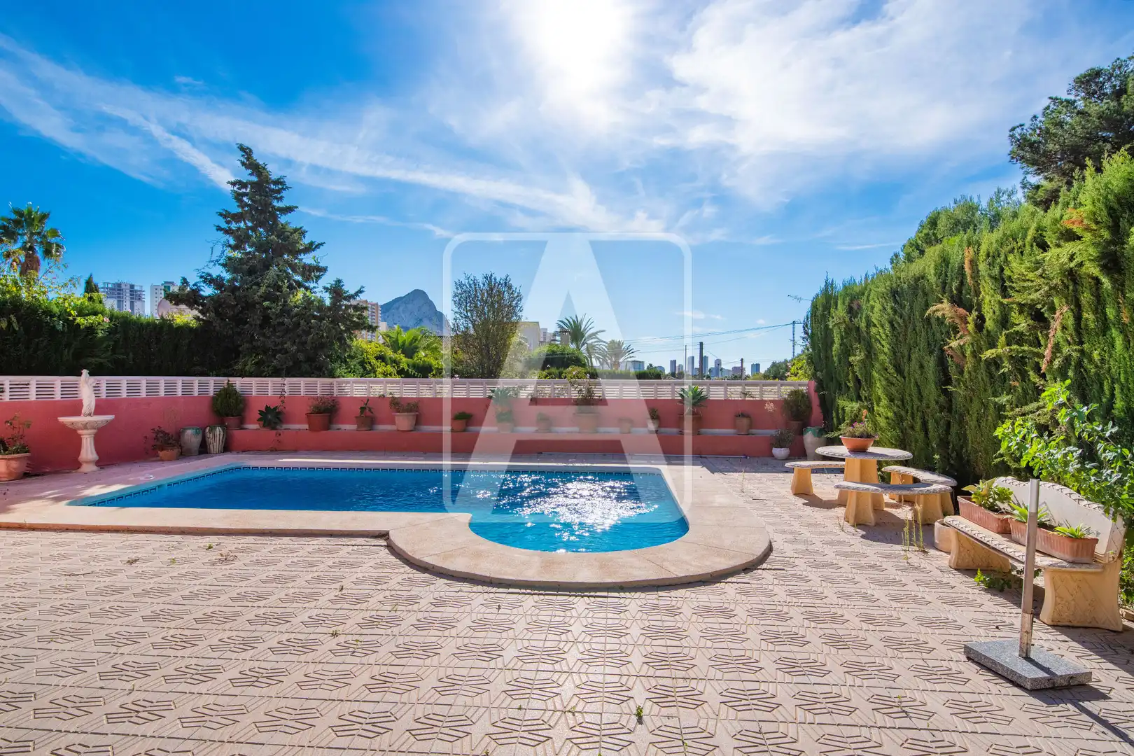 Villa mit Pool zum Verkauf in Carrió - La Merced - Los Pinos, imagen 3