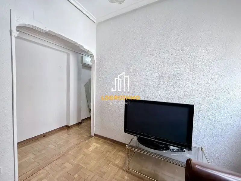 Piso en venta en  Logroño con Aire acondicionado, Calefacción y Balcón