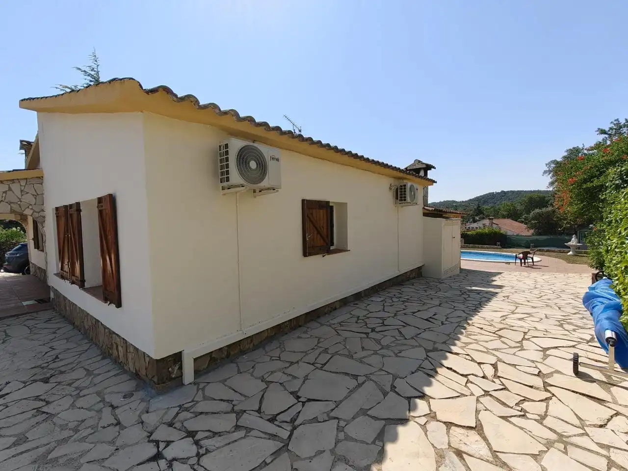 Vista exterior de Casa o xalet en venda en Caldes de Malavella amb Aire condicionat, Calefacció i Jardí privat