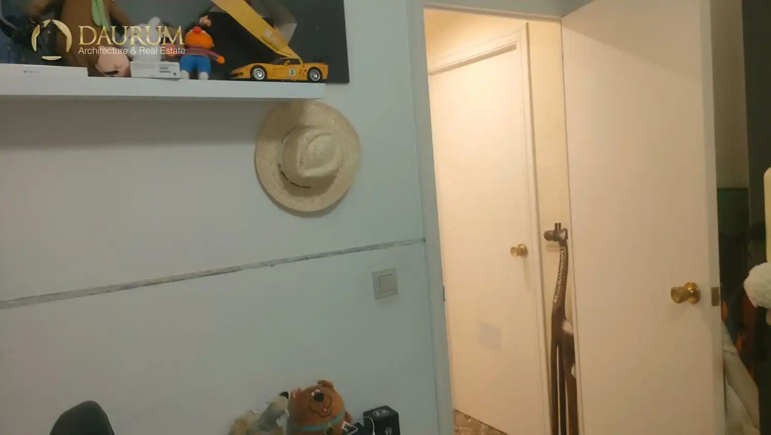 Flat for sale in Mislata  with Air Conditioner, Terrace and Furnished
