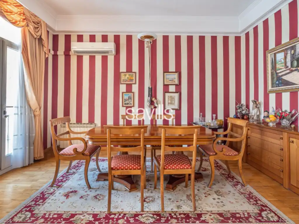 Menjador de Apartament en venda en Barcelona amb Aire condicionat, Terrassa i Balcó
