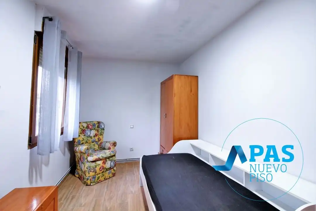 Habitación de Casa o chalet en venta en El Astillero   con Calefacción, Jardín privado y Trastero