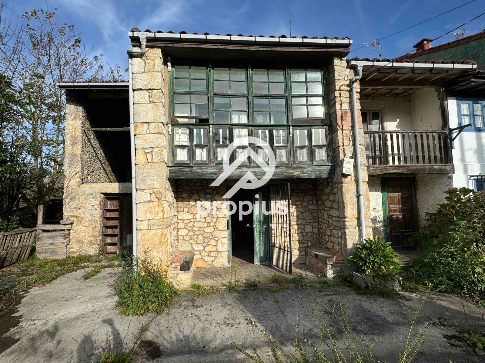 Exterior view of House or chalet for sale in Llanes  with Heating, Private garden and Terrace