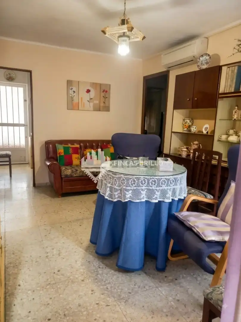 Menjador de Casa o xalet en venda en Cáceres amb Aire condicionat, Terrassa i Moblat
