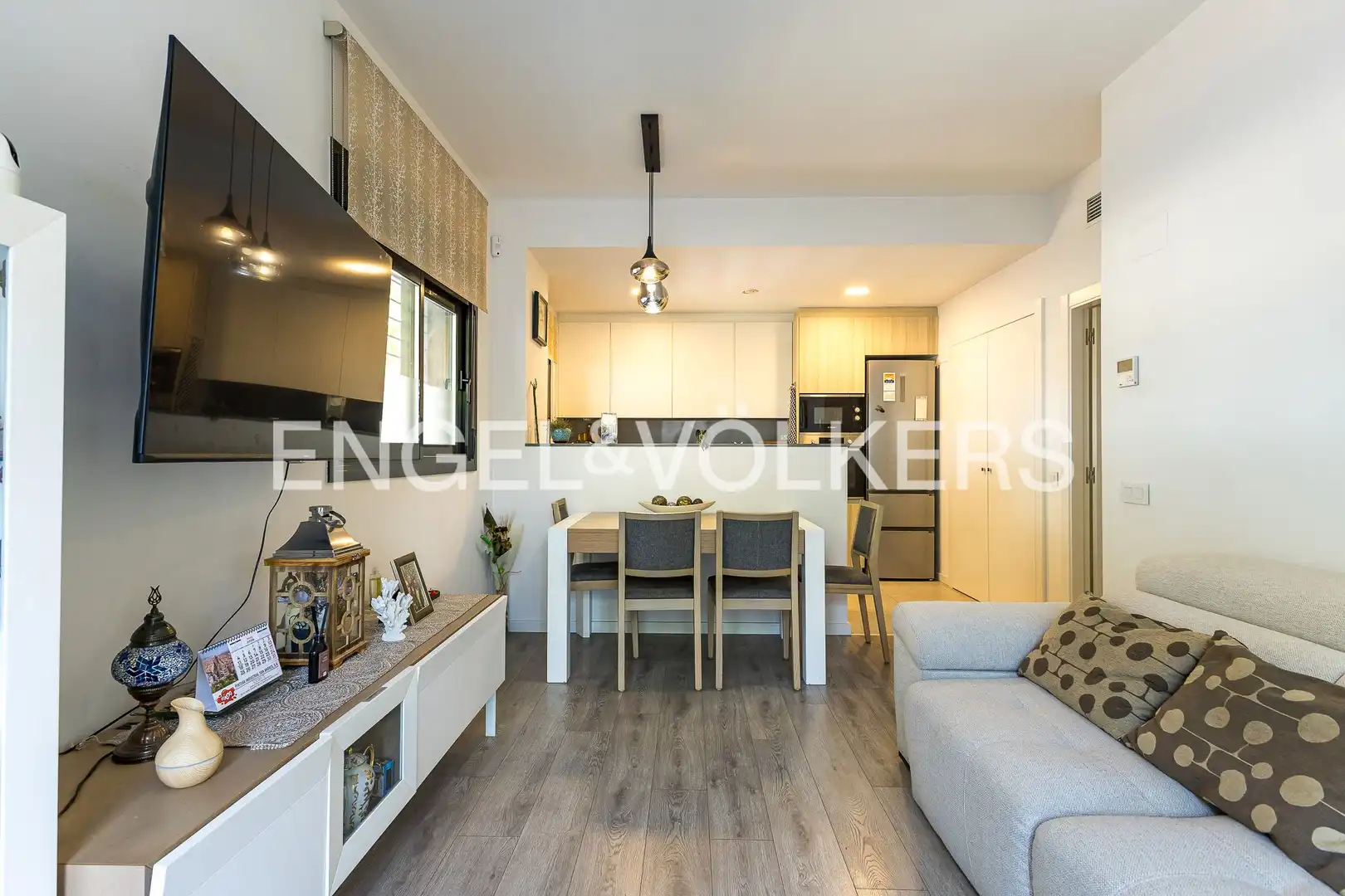 Living room of Apartments for sale in Pallejà  with Air Conditioner, Heating and Terrace