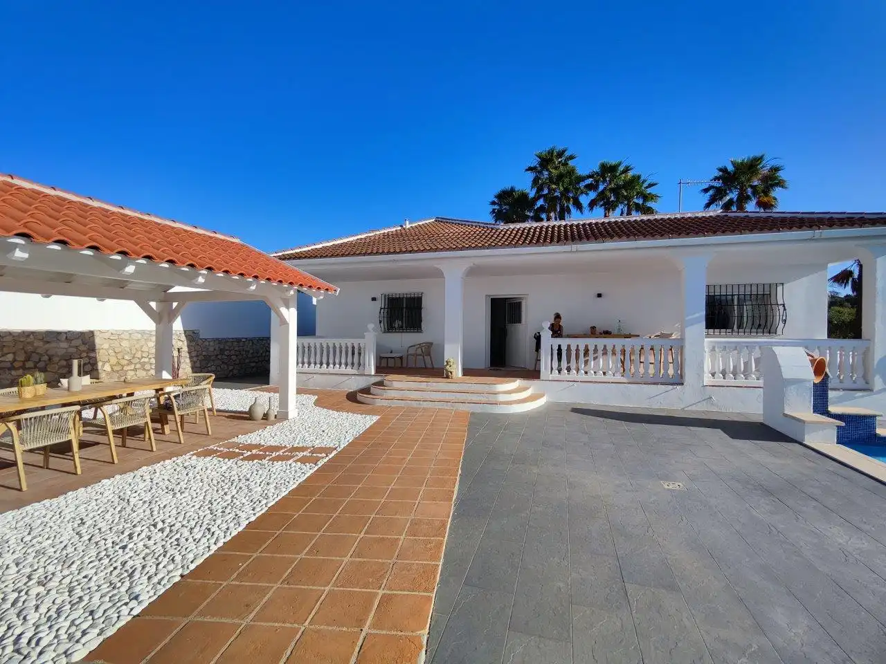 Vista exterior de Casa o chalet en venta en Alhaurín de la Torre con Aire acondicionado, Calefacción y Jardín privado