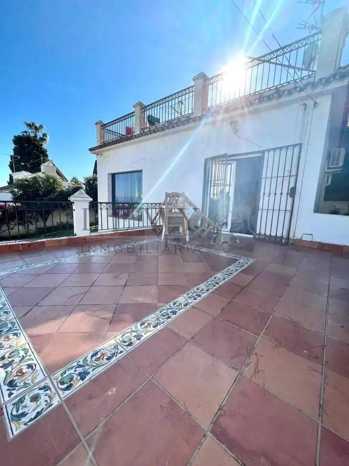 Terrassa de Casa o xalet en venda en Torremolinos amb Calefacció, Jardí privat i Terrassa