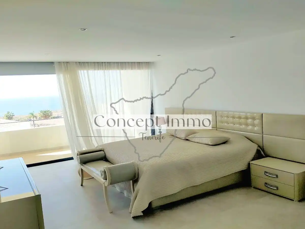 Habitación de Casa adosada en venta en Adeje con Aire acondicionado, Jardín privado y Terraza
