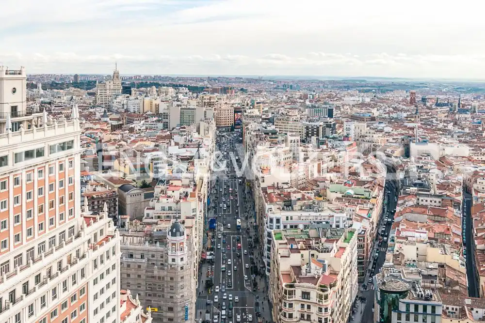 Außenansicht von Wohnung zur Miete in Madrid mit Klimaanlage und Heizung
