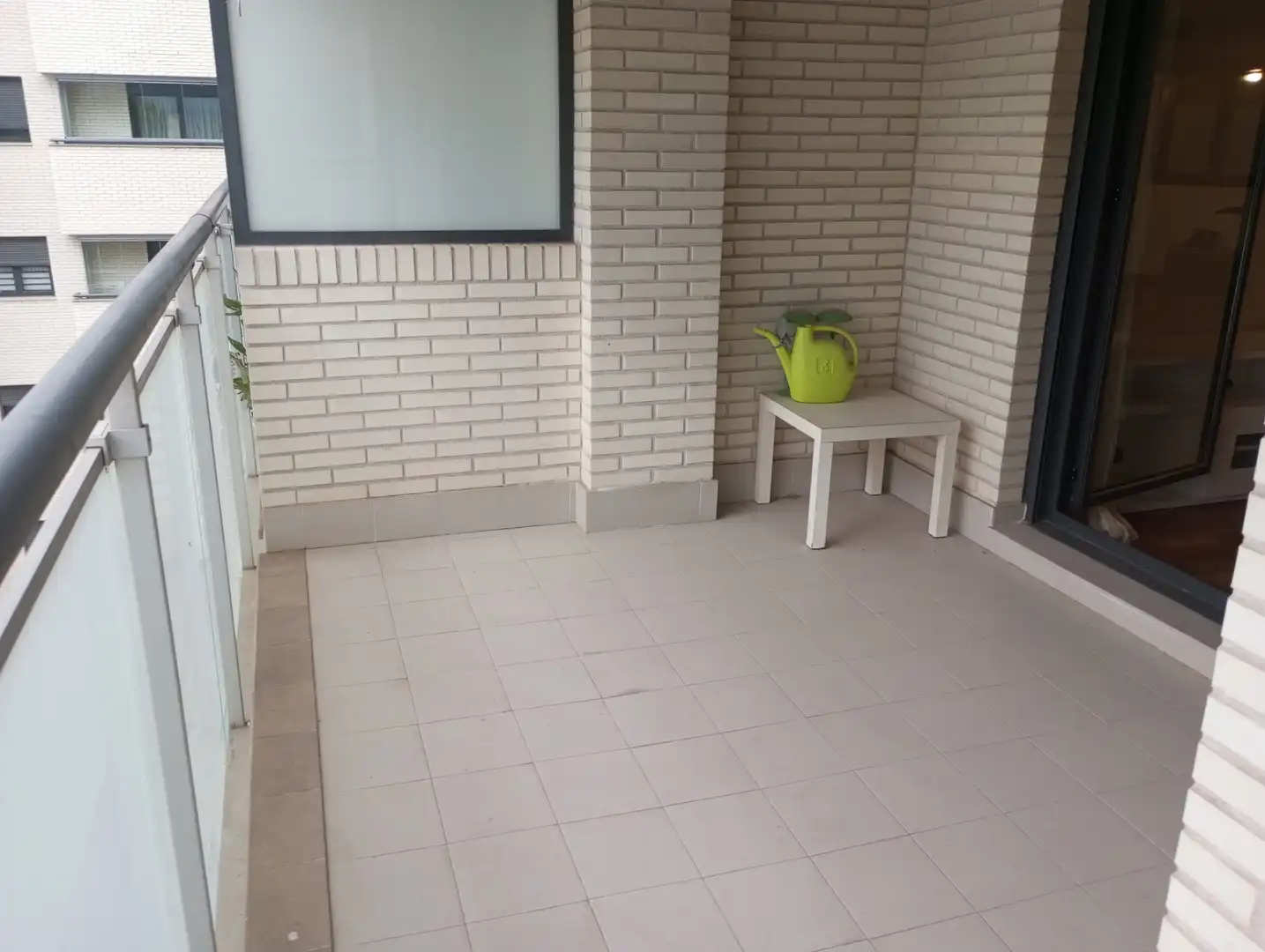 Flat for rent in Oliver
