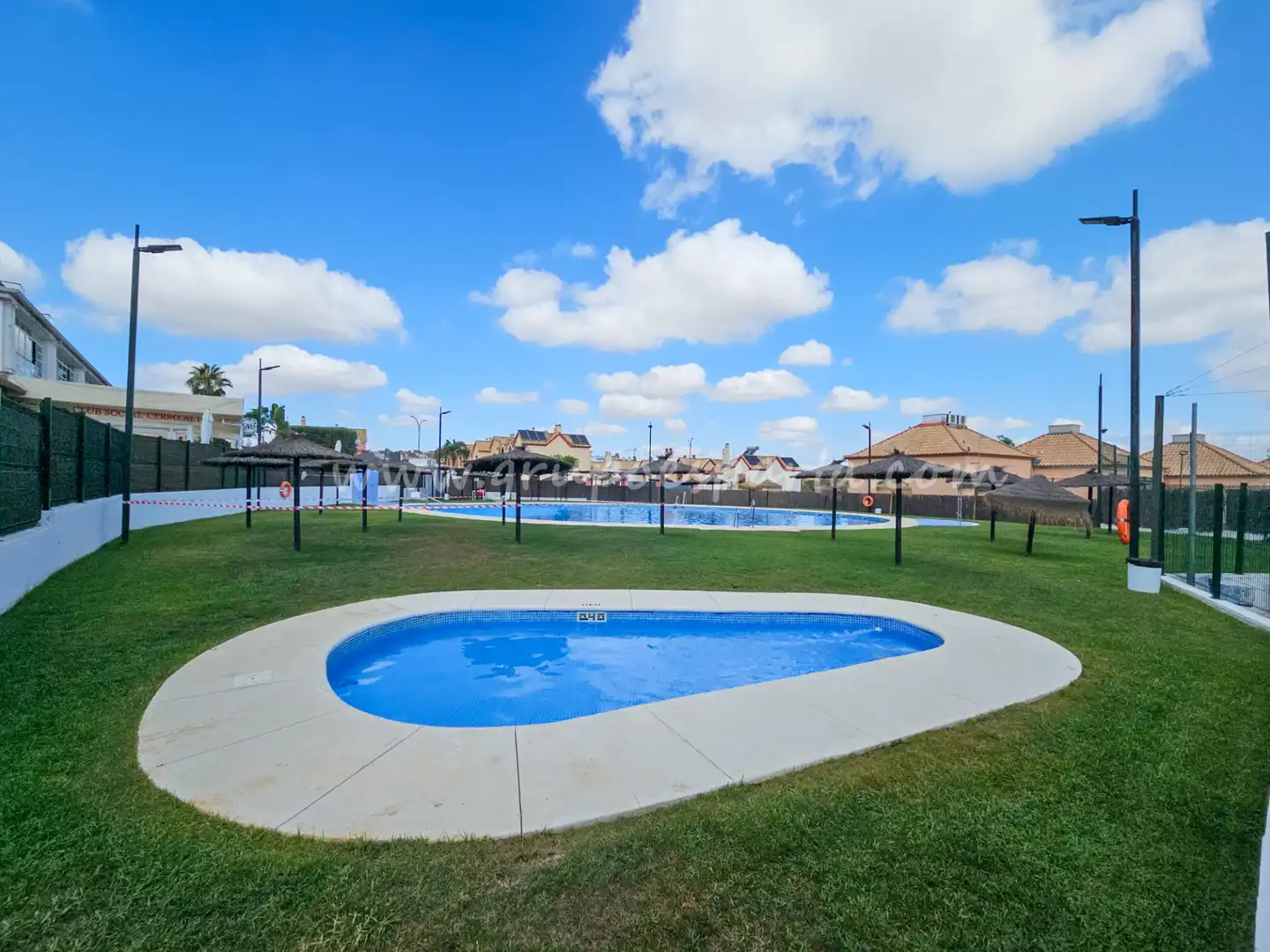 Swimming pool of Detached homes for sale in Espartinas  with Air Conditioner, Heating and Oven