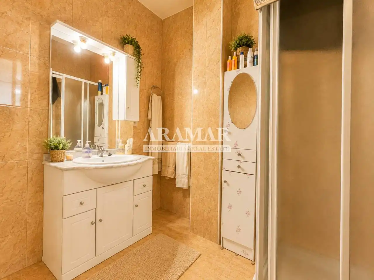Baño de Casa o chalet en venta en Oliva con Jardín privado