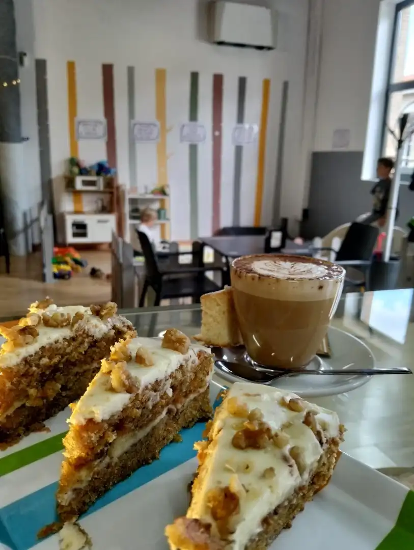 Local de alquiler en Centelles con Amueblado