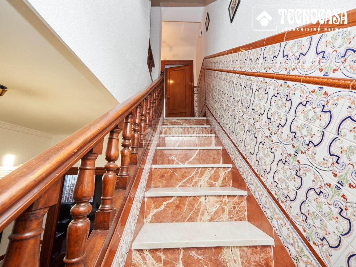 Casa adosada en venda en  Granada Capital amb Terrassa i Moblat