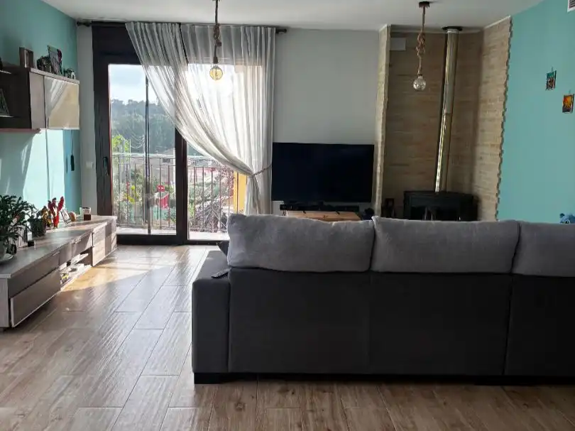Sala de estar de Casa o chalet para compartir en Lliçà d'Amunt con Jardín privado, Terraza y Piscina