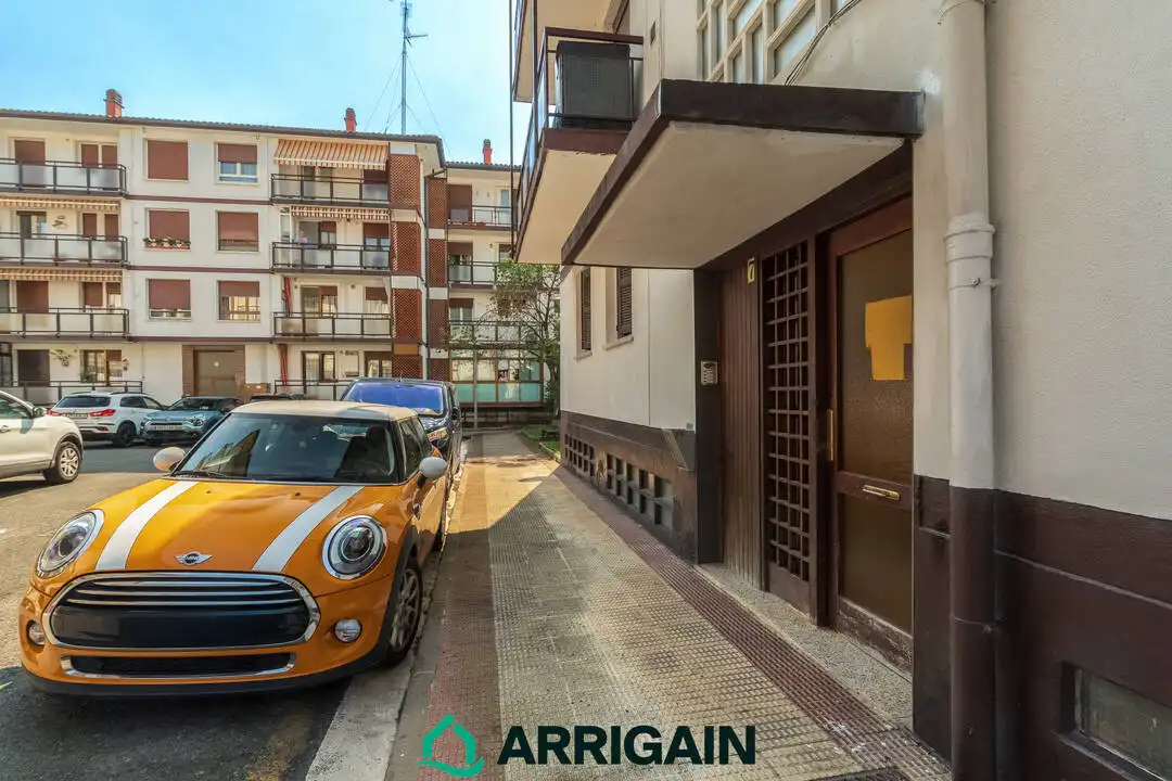 Parkplatz von Wohnung zum Verkauf in Hernani mit Heizung, Terrasse und Alarm