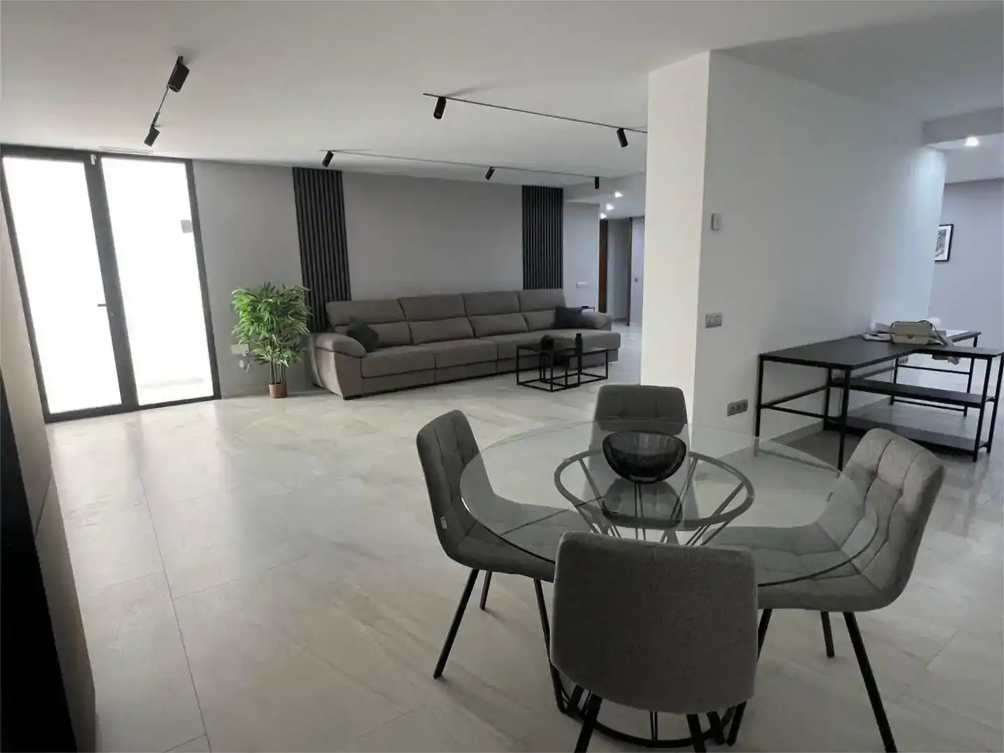 Sala de estar de Casa o chalet de alquiler en Benidorm con Aire acondicionado, Jardín privado y Trastero