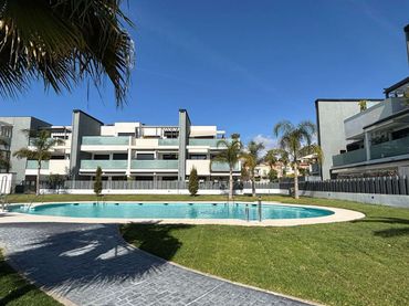 Apartamento con piscina en venta en N/A 2