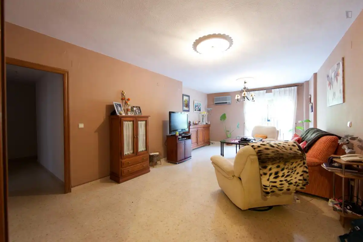 Habitación en Poniente-Norte - Miralbaida - Parque Azahara