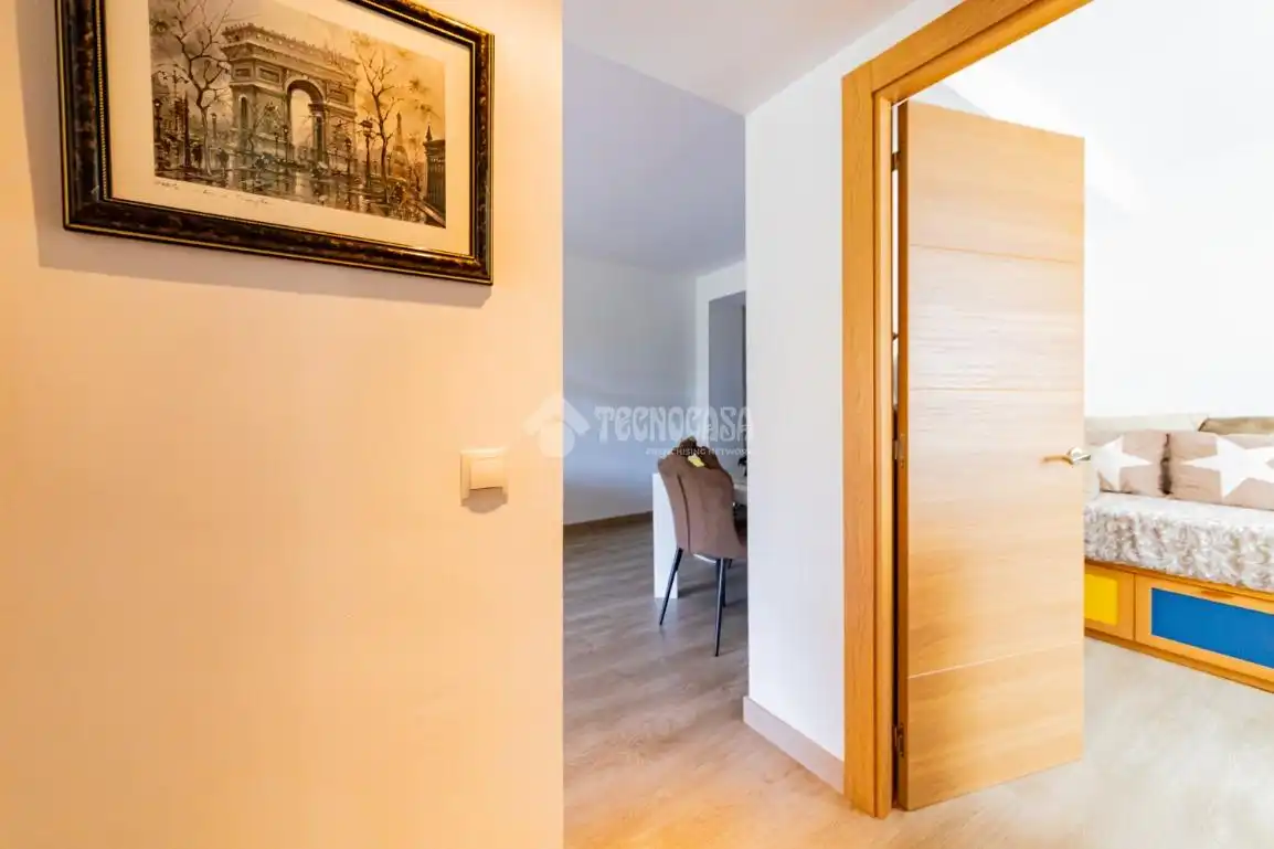 Wohnung zum Verkauf in Calafell mit Klimaanlage, Abstellraum und Balkon