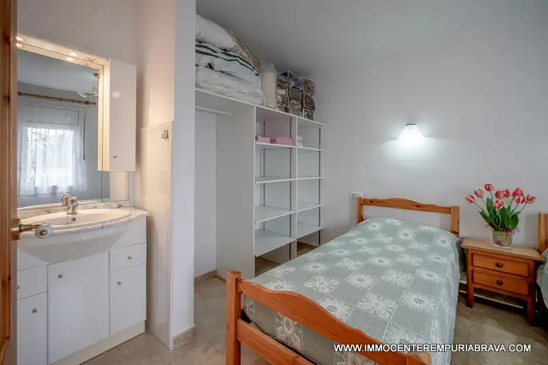 Bedroom of Ground floor for sale in Roses  with Terrace and Storage room