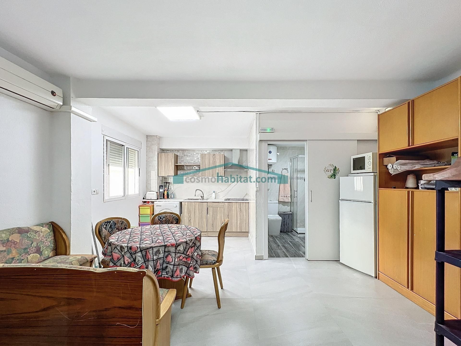 Cocina de Piso de alquiler en  Valencia Capital con Aire acondicionado y Amueblado