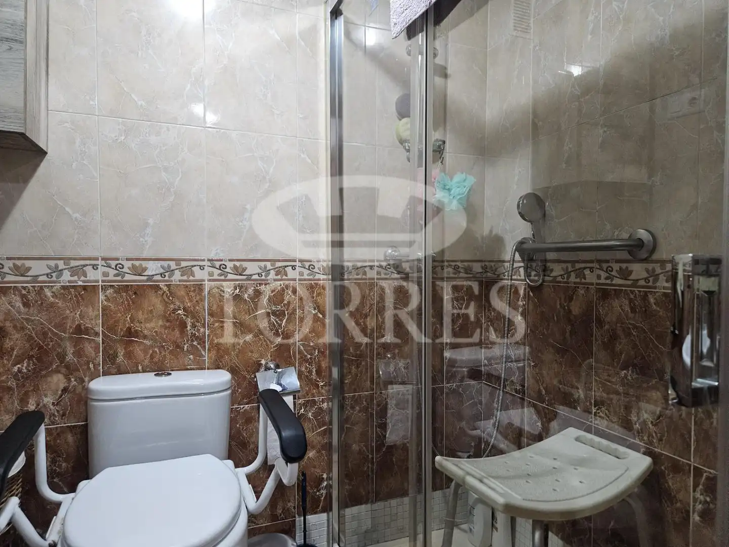 Baño de Piso en venta en Málaga con Aire acondicionado