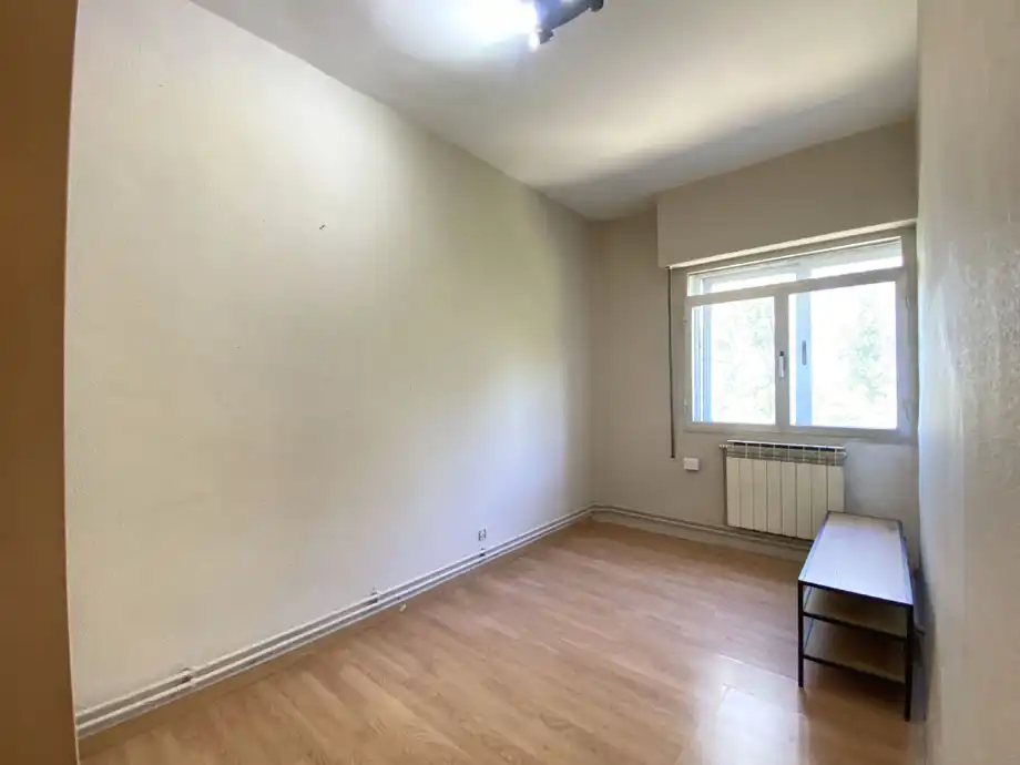 Habitación de Piso en venta en Vitoria - Gasteiz con Calefacción, Parquet y Terraza