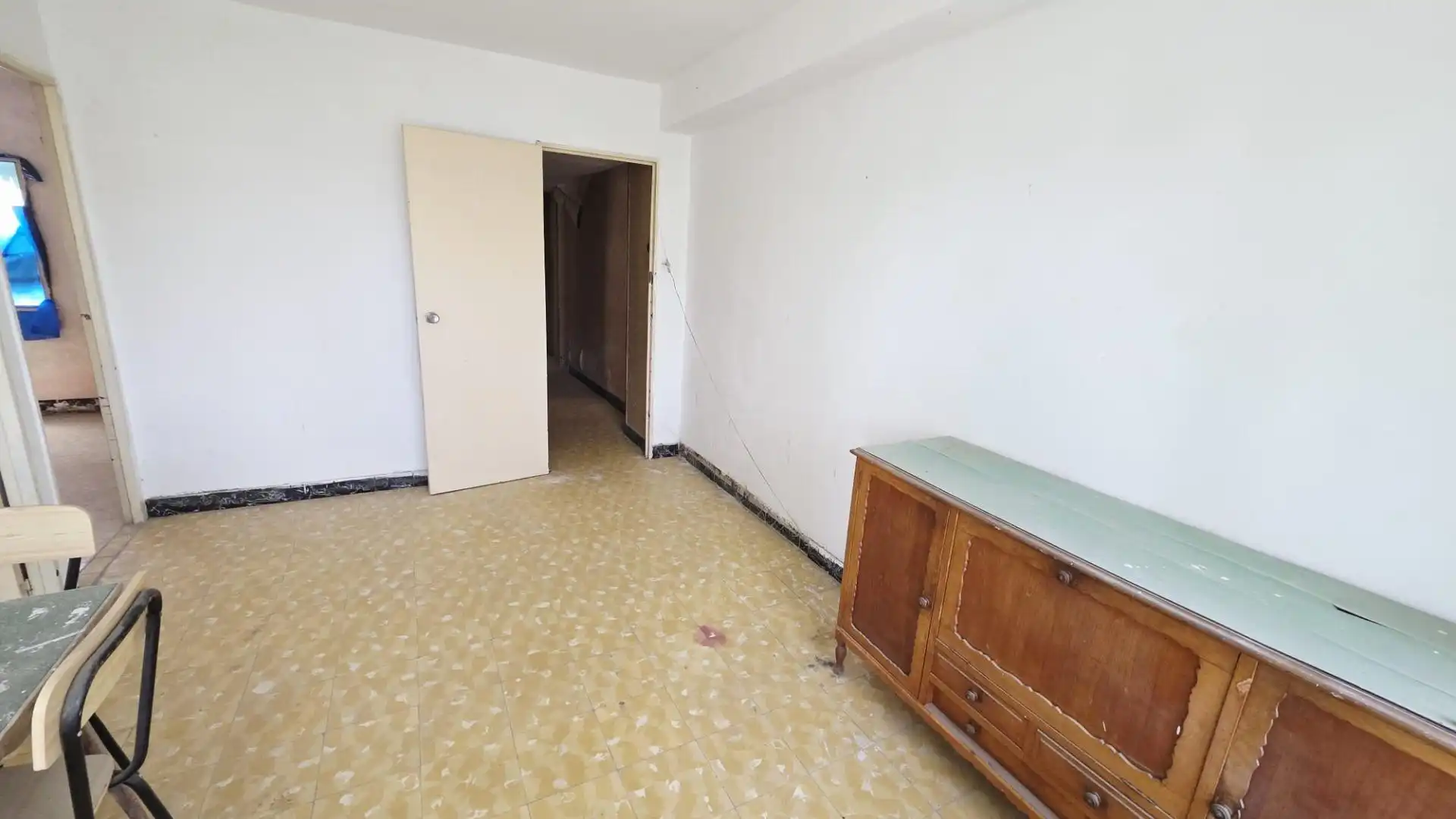 Bedroom of Apartments for sale in Salou