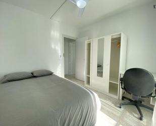 Apartment to share in Los Rosales