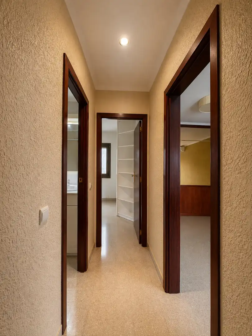 Piso en venta en El Prat de Llobregat con Aire acondicionado, Calefacción y Horno