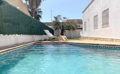 Piscina de Casa o xalet en venda en Deltebre amb Terrassa i Piscina