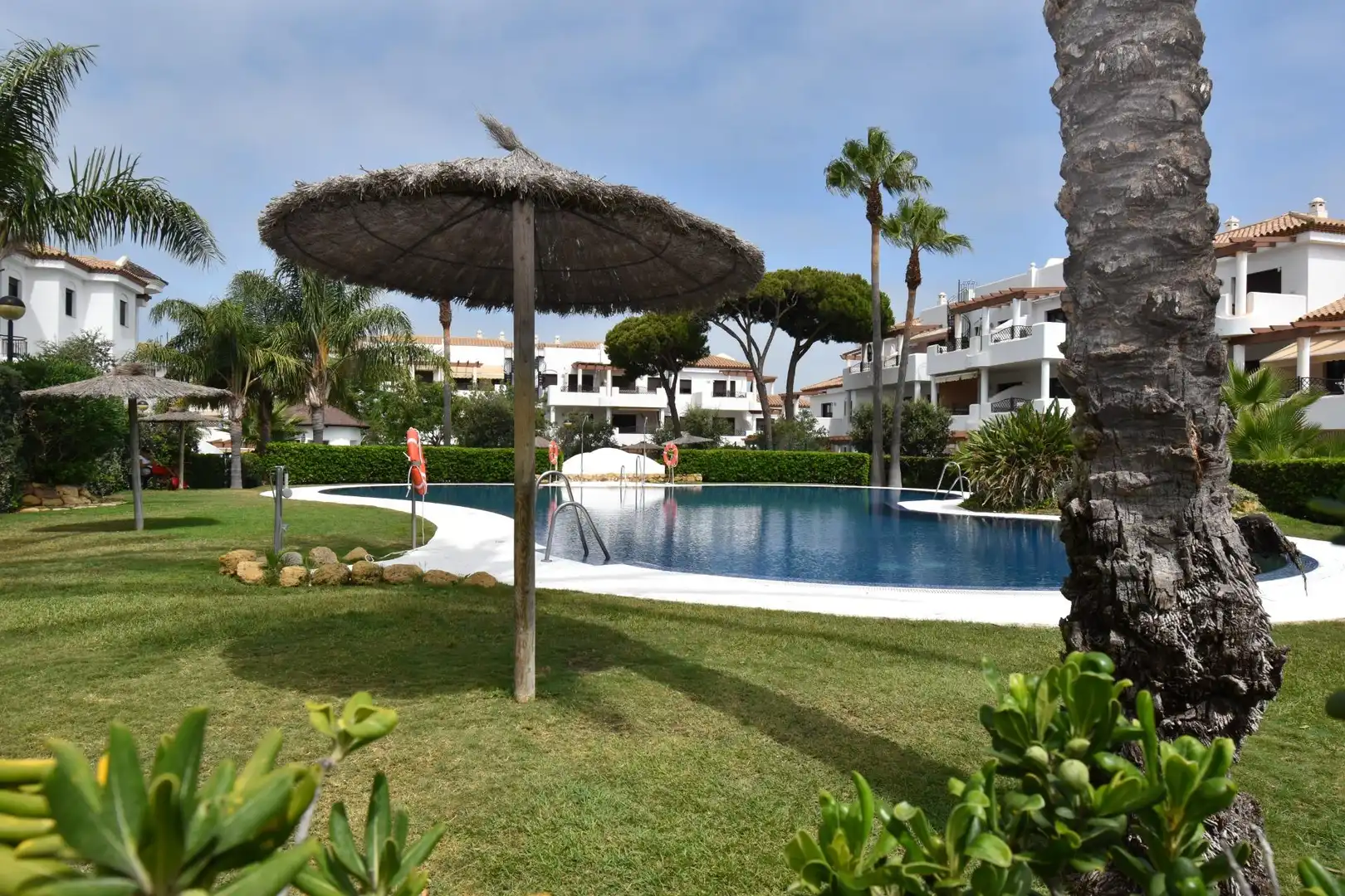 Jardín de Ático en venta en Chiclana de la Frontera con Jardín privado, Terraza y Amueblado