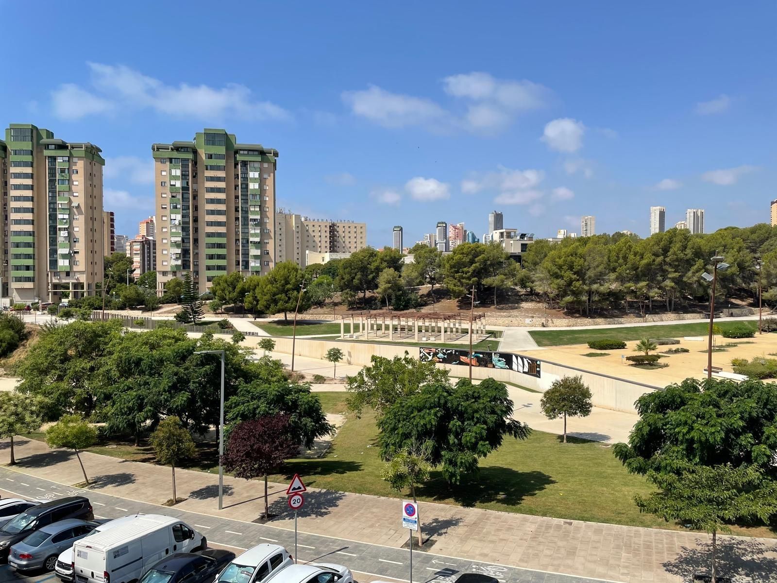 Vista exterior de Piso en venta en Benidorm con Aire acondicionado y Terraza