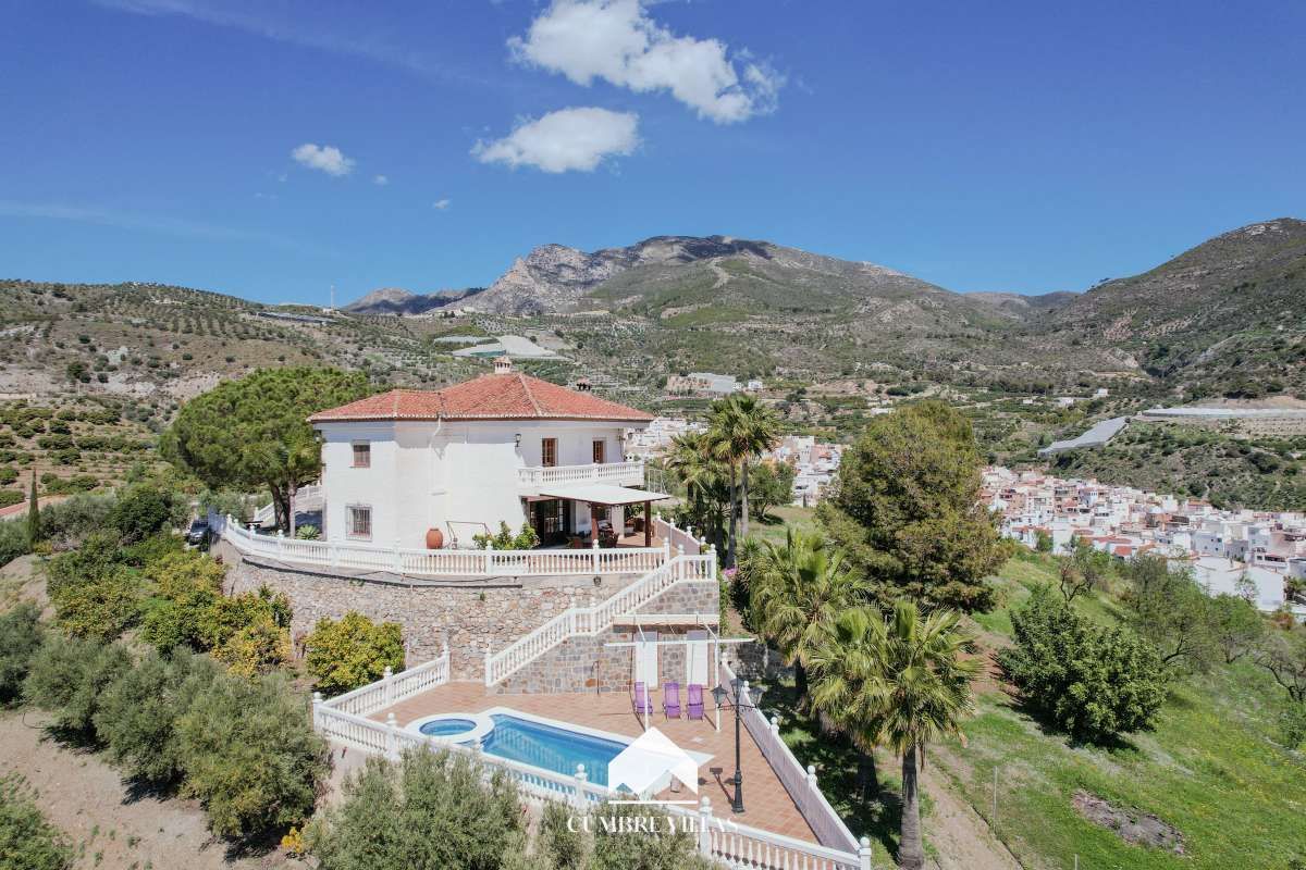 Finca rústica en venda a Ítrabo