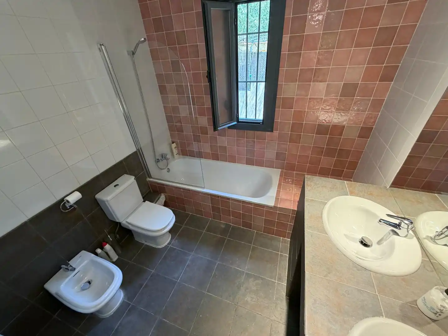 Baño de Casa o chalet de alquiler en Torrelodones con Calefacción, Jardín privado y Parquet