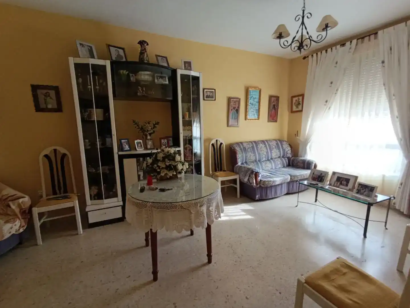 Sala d'estar de Casa o xalet en venda en Pizarra amb Aire condicionat